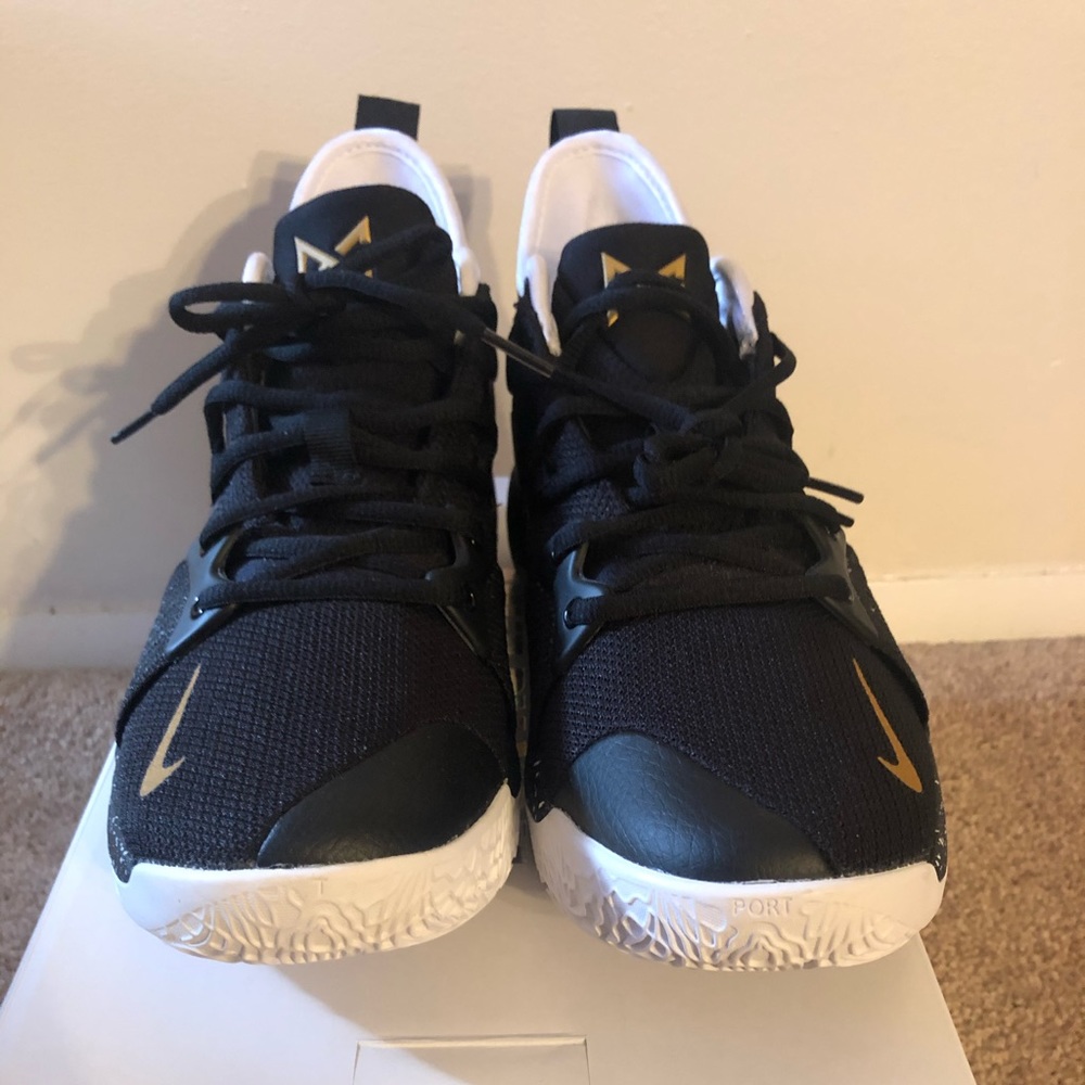 PG 2 ID Men’s basketball sneaker